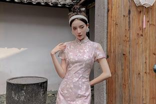 Mysterious <span style='color:red'>and</span> sexy: <span style='color:red'>the</span> spark <span style='color:red'>collision</span> <span style='color:red'>between</span> <span style='color:red'>cheongsam</span> uniform <span style='color:red'>and</span> <span style='color:red'>black</span> stockings!