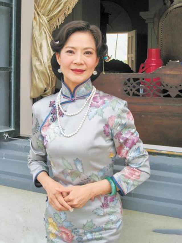 After looking at Yu Xiaofan's old age, I found that years have never been defeated by beauty, but at the age of 59, she is more fashionable and foreign.